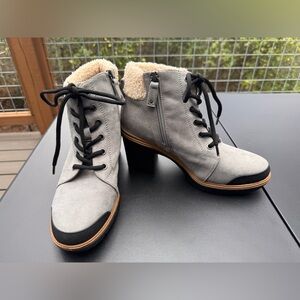 Dr. Scholl’s Women’s For The Love Lug Hiker Boots Gray Suede Block Heel Size 8